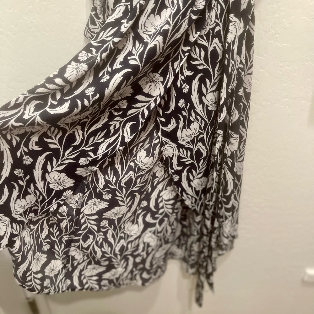 Navy Blue and White Floral Wrap Dress - Women - Picture 3 of 4